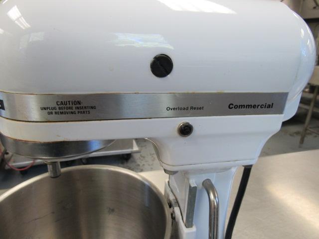 Sold at Auction: KitchenAid Heavy Duty Stand Mixer K5SS